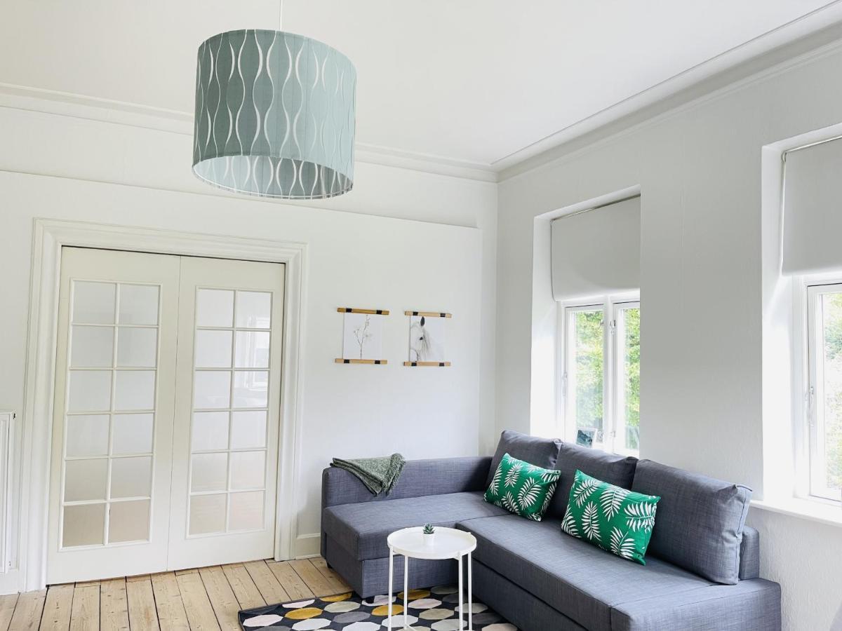 Aday - City Central Mansion - 1 Bedroom Apartment With Garden Aalborg Eksteriør billede
